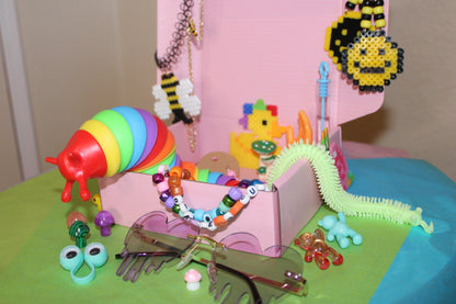 ✦ lil gremlin mystery box ✦